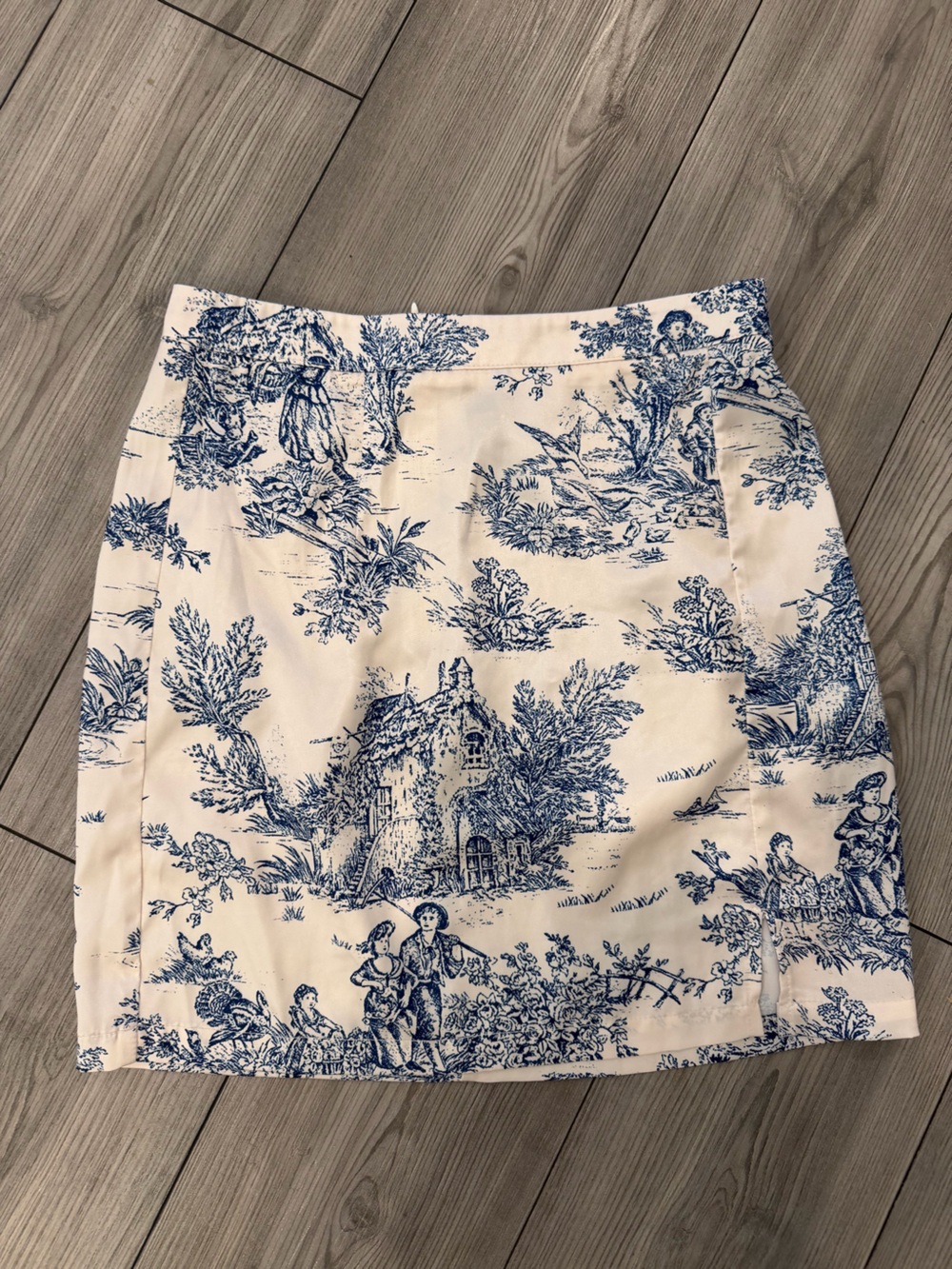 Cider Blue and Cream Toile Mini Skirt Size Small